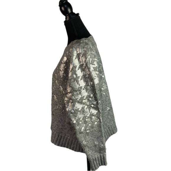 Lord & Taylor Silver & Grey Sweater - Picture 2 of 8